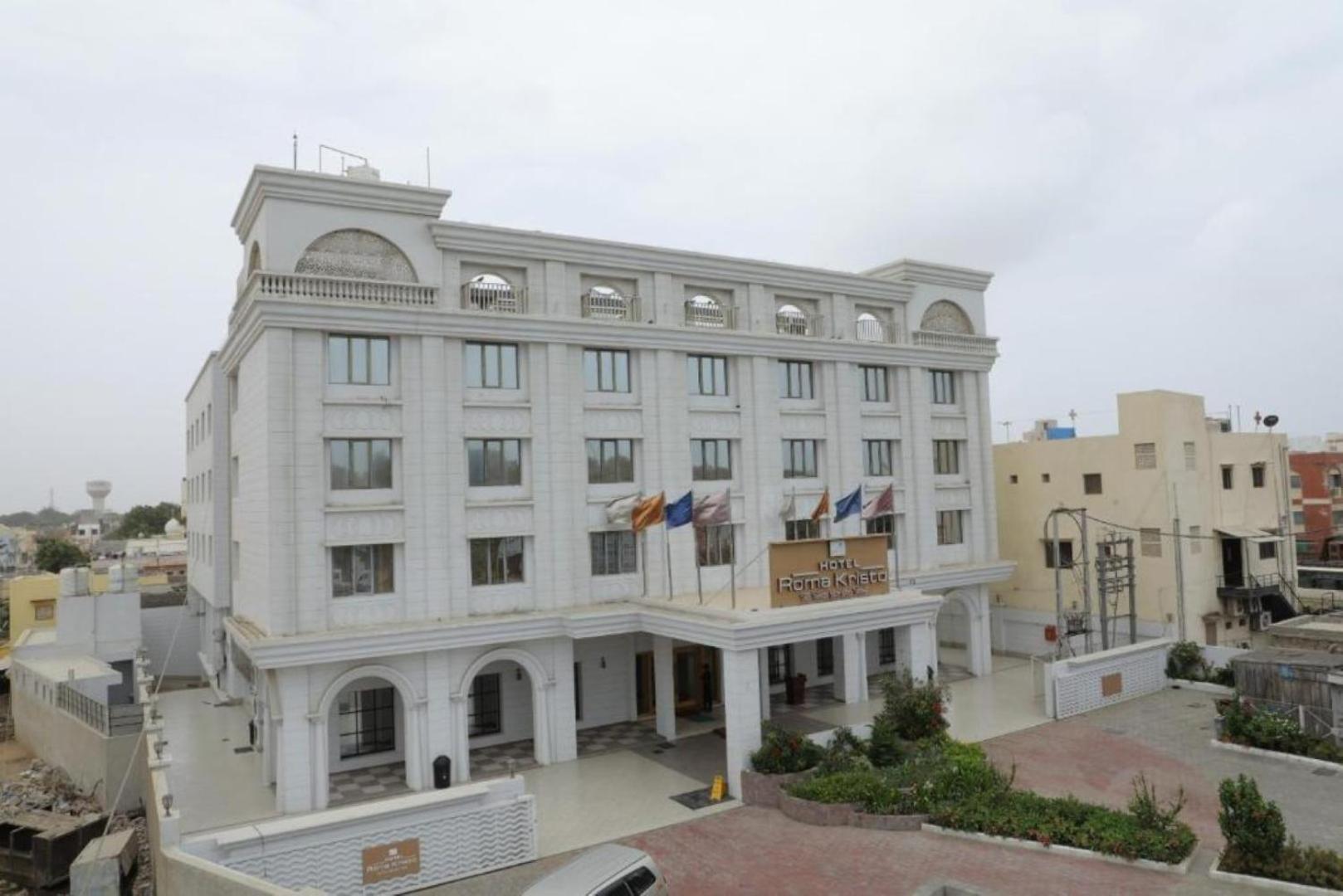 Hotel Roma Kristo Dwārka Buitenkant foto
