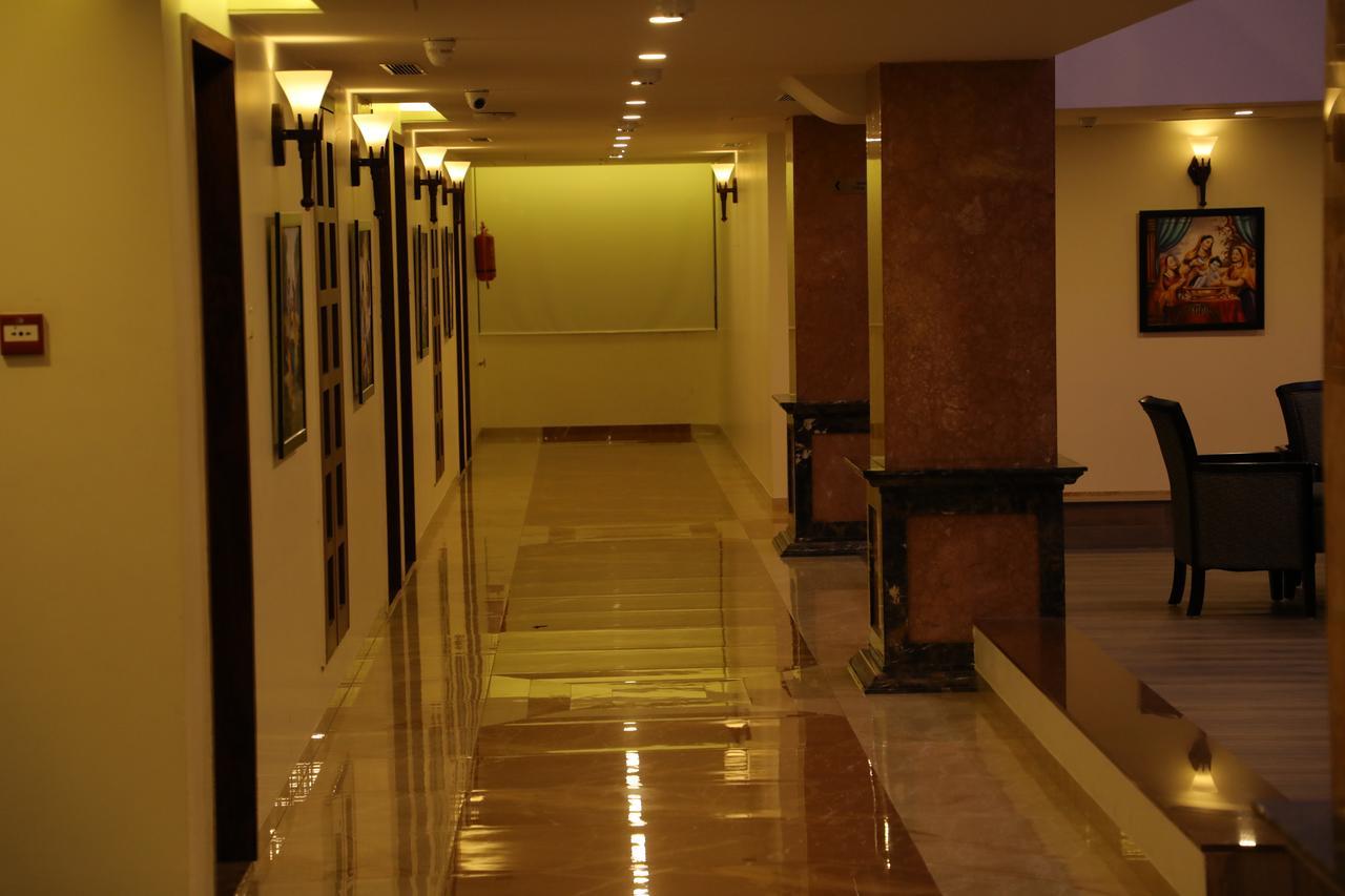 Hotel Roma Kristo Dwārka Buitenkant foto